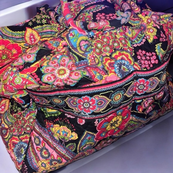 VERA BRADLEY -  GRAND TRAVEL WEEKENDER - Picture 2 of 13
